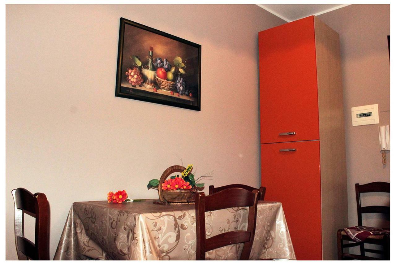 Casa Vacanza "La Chiazza Di Grutti" Grotte  Extérieur photo