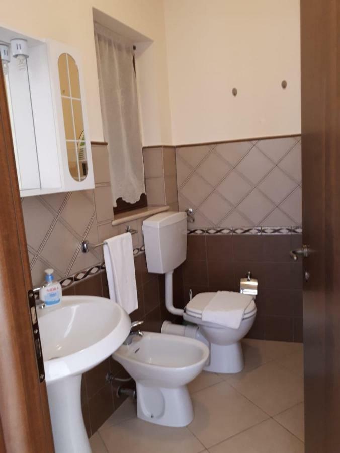 Casa Vacanza "La Chiazza Di Grutti" Grotte  Extérieur photo