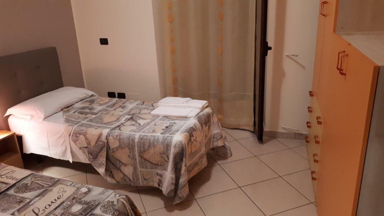 Casa Vacanza "La Chiazza Di Grutti" Grotte  Extérieur photo