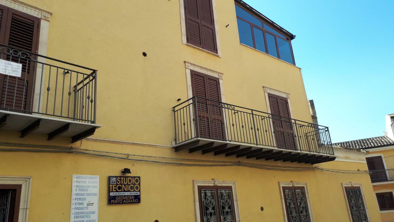 Casa Vacanza "La Chiazza Di Grutti" Grotte  Extérieur photo